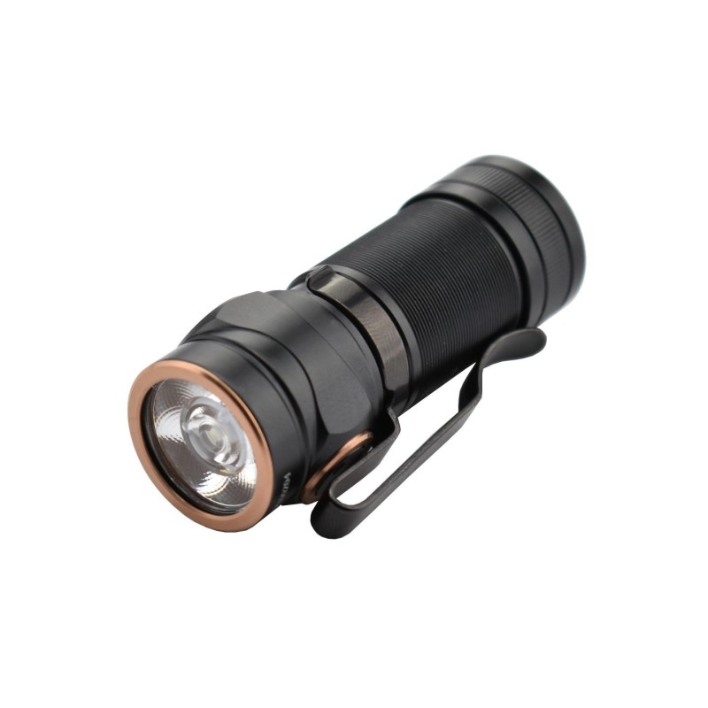 Fenix E18R - Lampe de poche rechargeable 750 lumens ultra-transportable